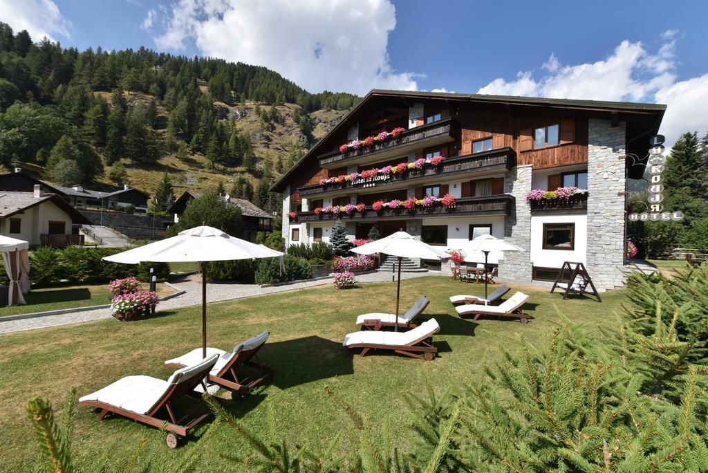 Hotel La Rouja Champoluc Buitenkant foto