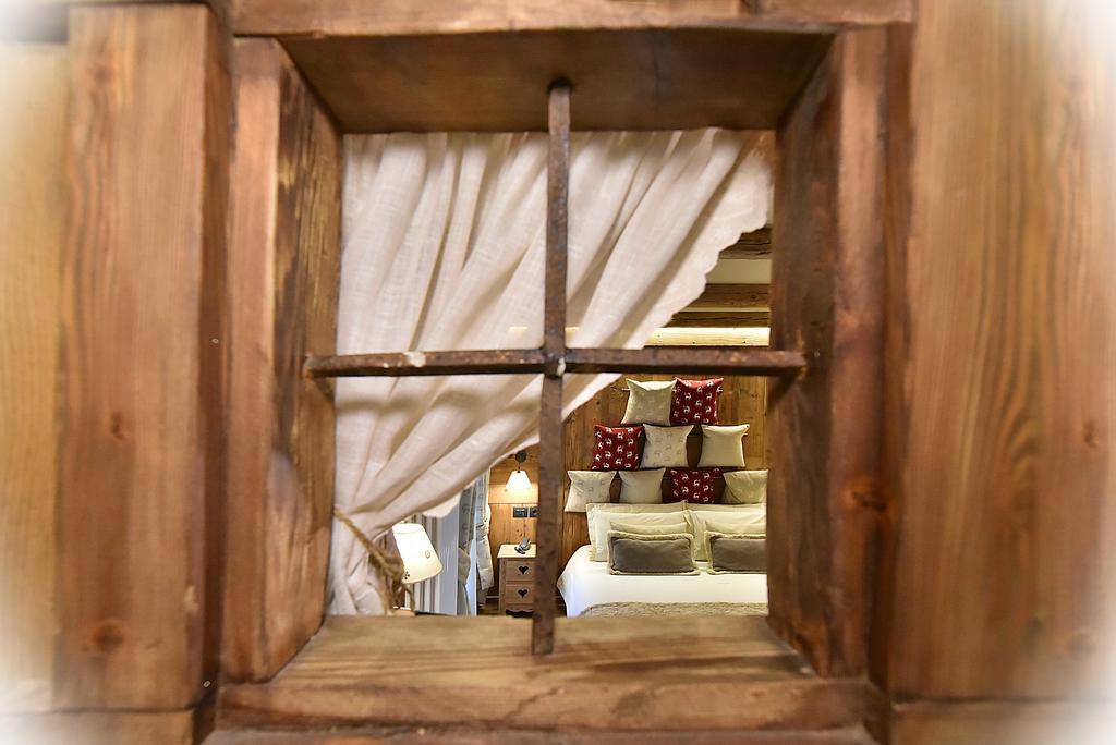 Hotel La Rouja Champoluc Buitenkant foto