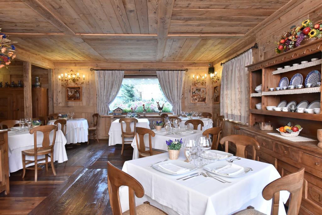 Hotel La Rouja Champoluc Buitenkant foto