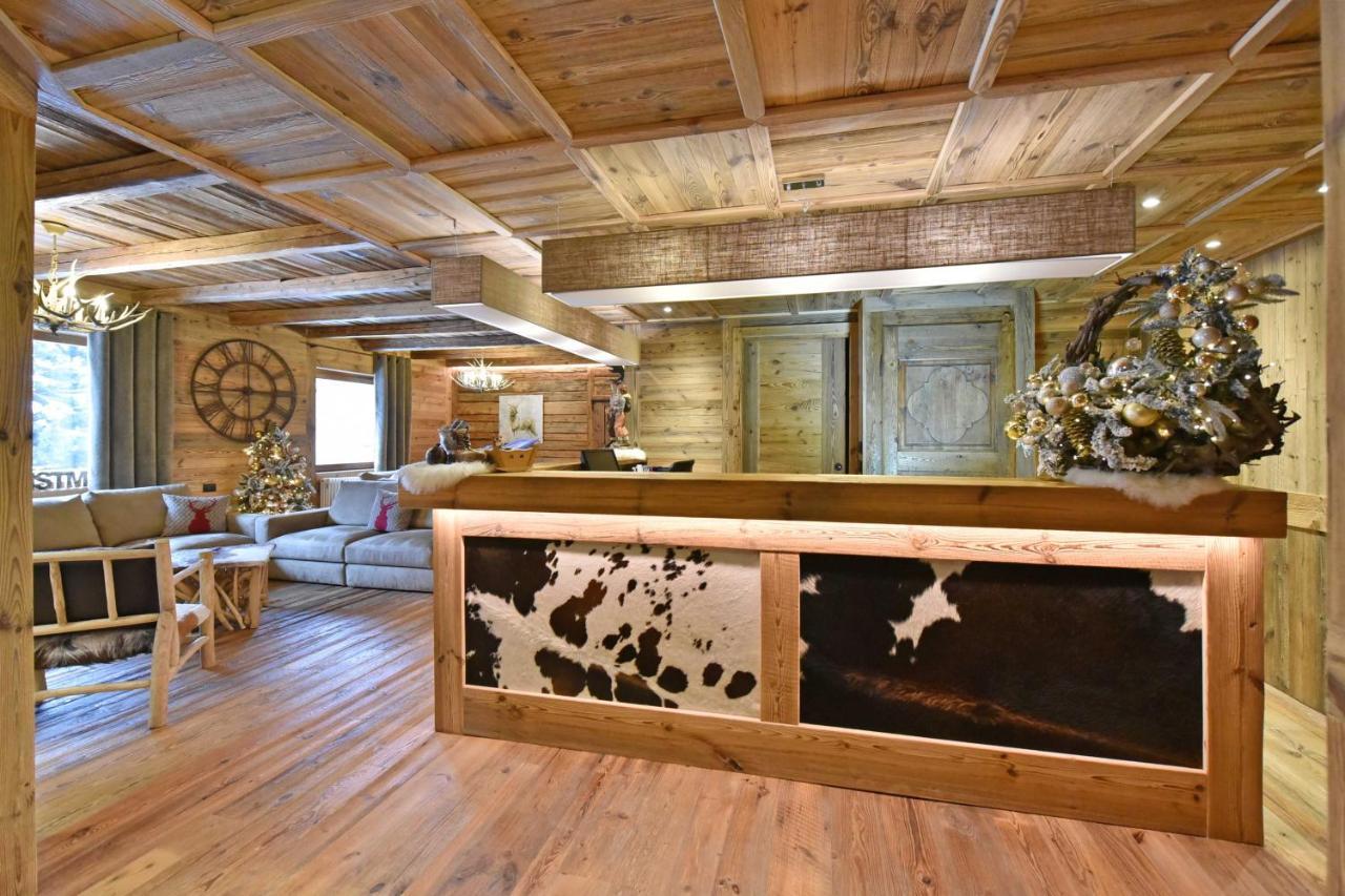 Hotel La Rouja Champoluc Buitenkant foto